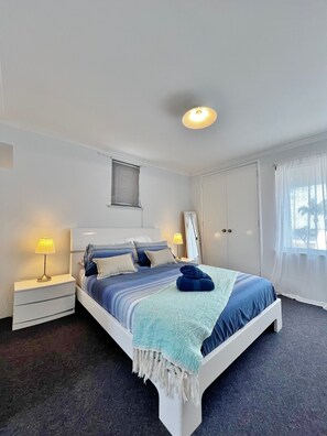 3 Schlafzimmer, Bügeleisen/Bügelbrett, WLAN, Bettwäsche