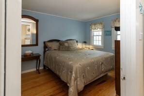 3 makuuhuonetta, silitysrauta/-lauta, ilmainen Wi-Fi