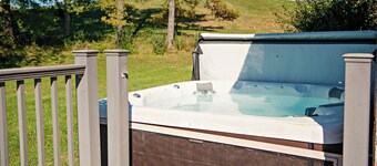 10 Person House with Private Hot tub on Spectacular Rural Estate