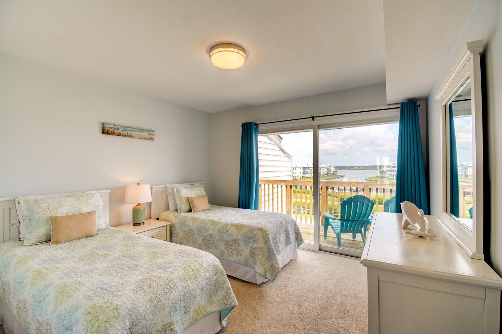 2 bedrooms, iron/ironing board, WiFi