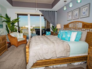 3 bedrooms, iron/ironing board, Internet, bed sheets - Harborview Grande 803 Luxury Waterfront Condo (Clearwater Beach)