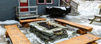 Bear's Den - Mount Snow Townhome - w/ Heated Pool! 