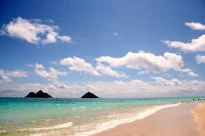 Solsenger og strandhåndklær