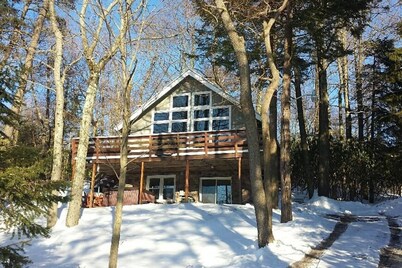 CREATE MEMORIES & RELAX AT THE BEAUTIFUL LAKE ESCAPE AT LAKE HARMONY !!!