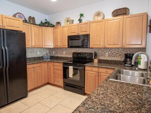  Kitchen - Harborview Grande 202 Pet Friendly Waterfront Condo (Clearwater Beach)