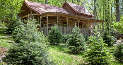 Blockhaus mit eigenem Whirlpool im Freien