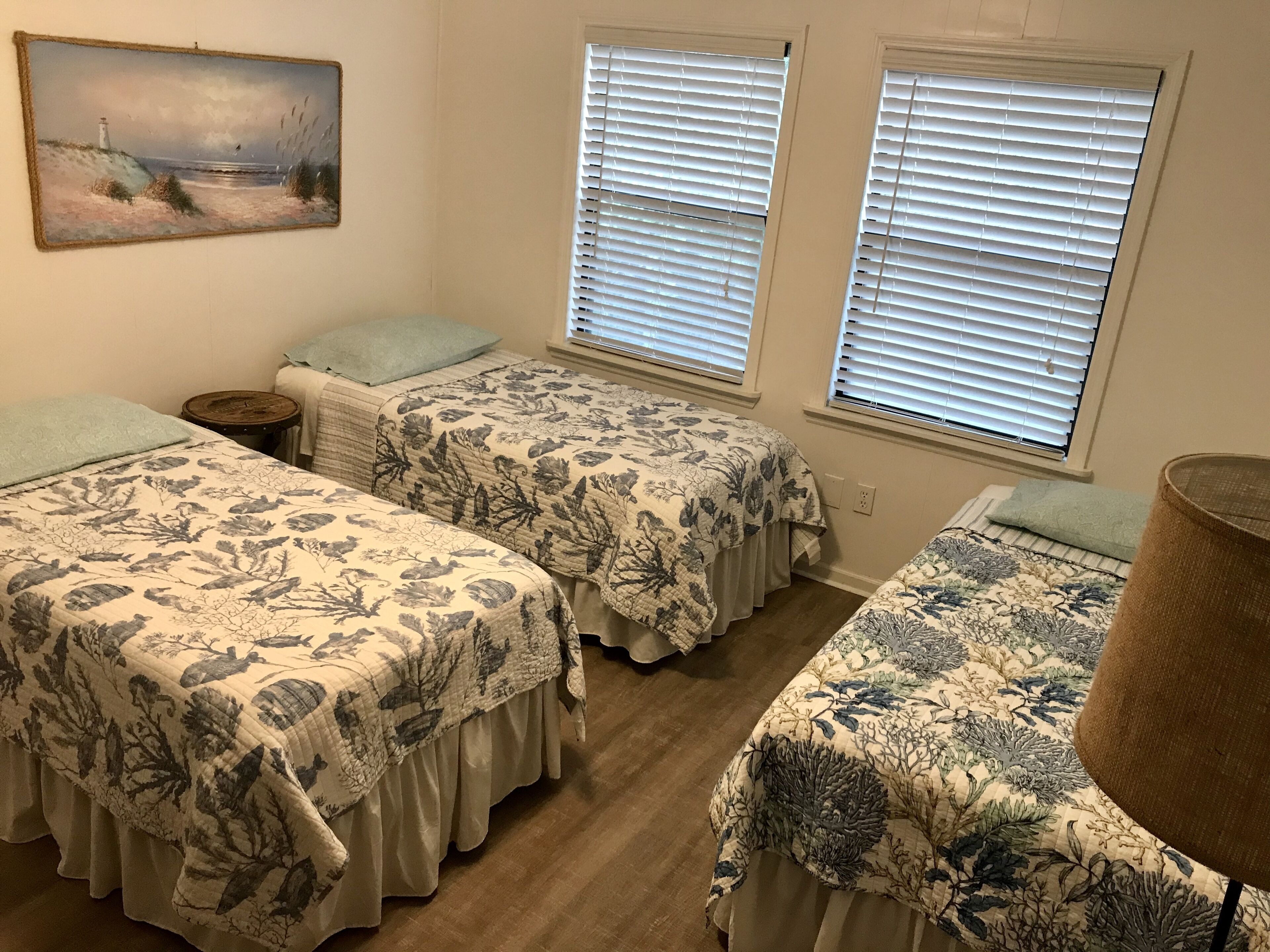 Home Away From Home- Short Walk To Beach- Cozy Beach Cottage - Fernandina Beach, FL