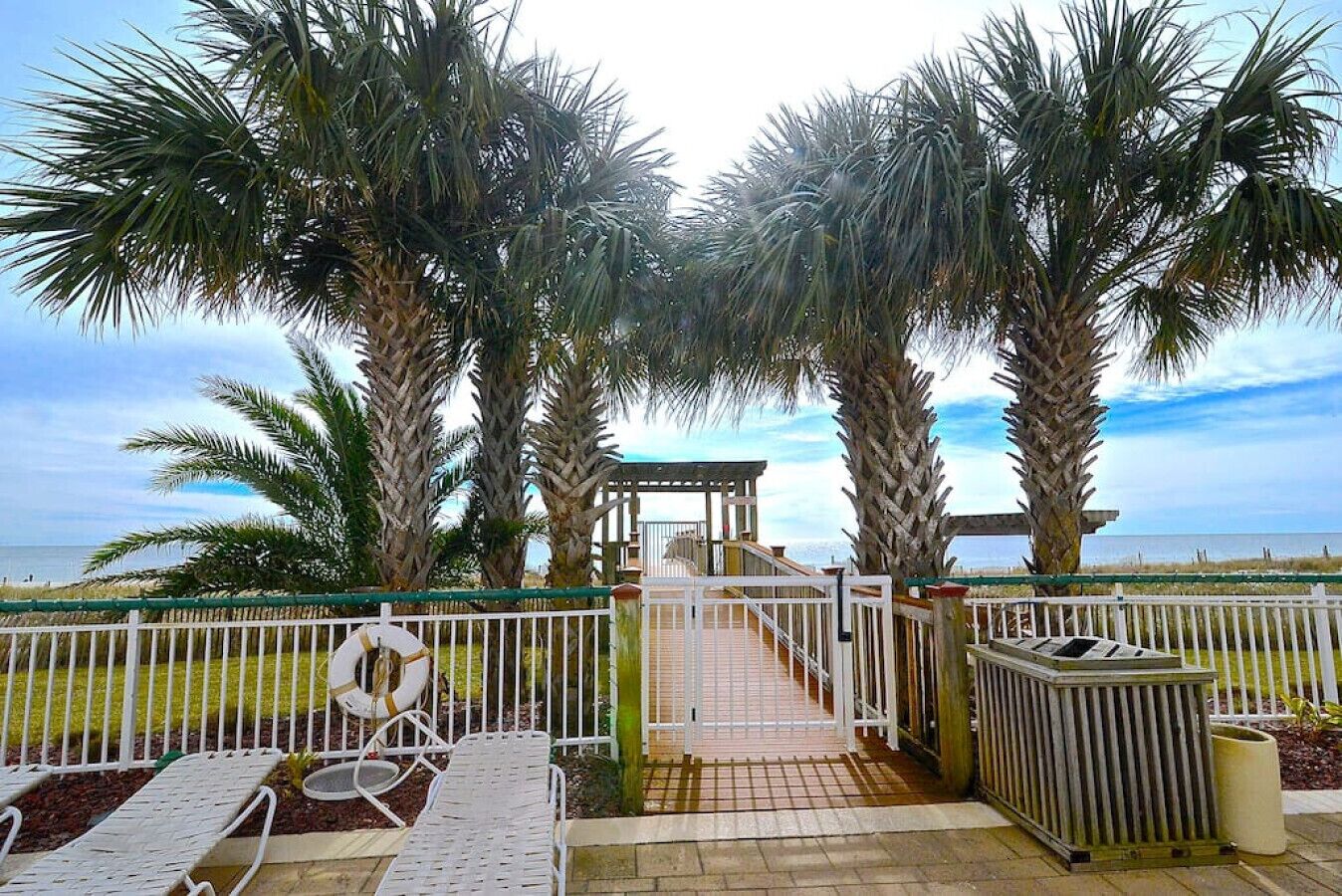 Beautiful View - Beach Front - Beach Colony East