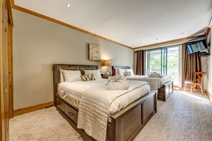 3 slaapkamers, een strijkplank/strijkijzer, gratis wifi, beddengoed