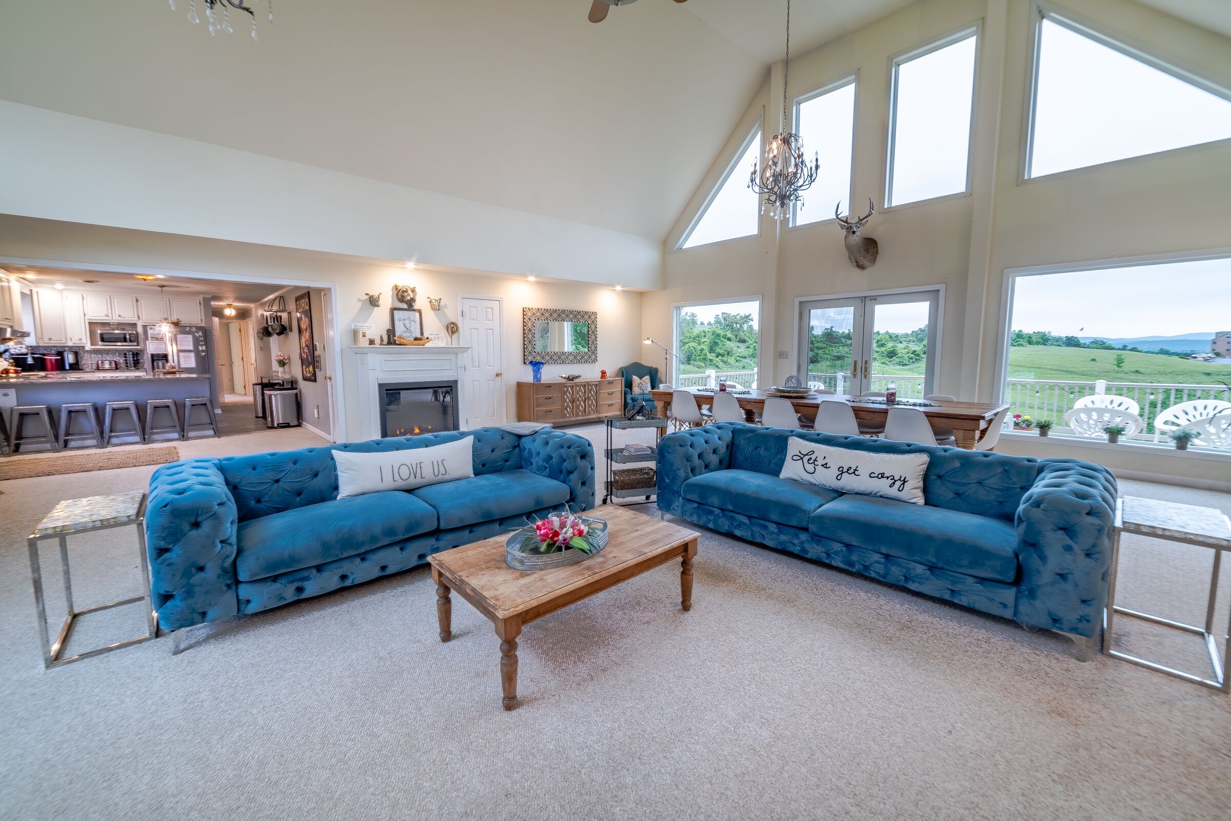 Gettysburg's only Heated Indoor Pool year-round! Game Room! Hot Tub extra Cost