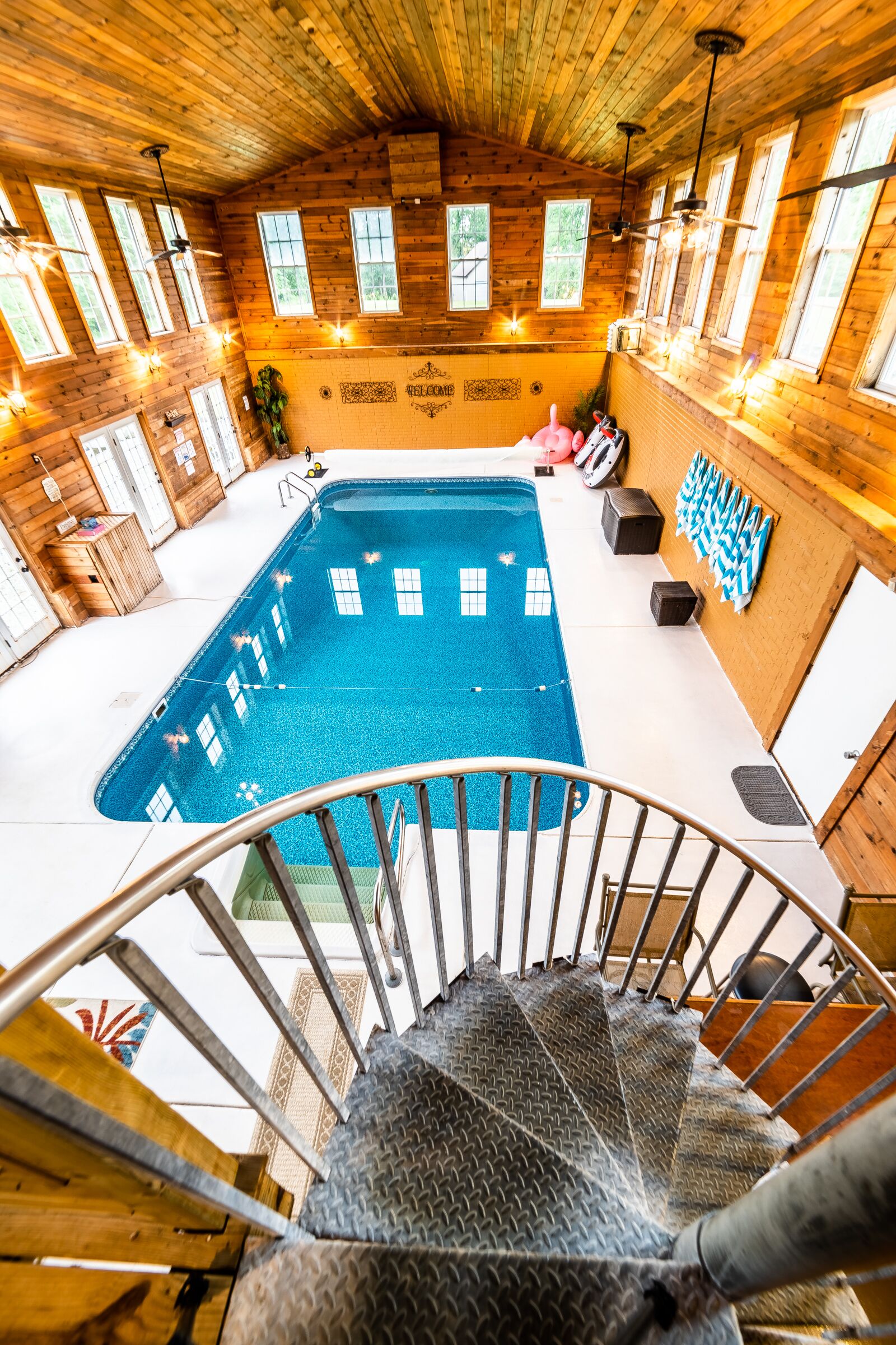 Gettysburg's only Heated Indoor Pool year-round! Game Room! Hot Tub extra Cost