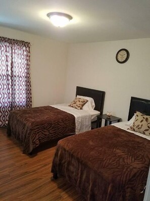 2 chambres, Wi-Fi gratuit, draps fournis