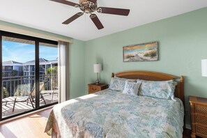 2 bedrooms, iron/ironing board, Internet, bed sheets