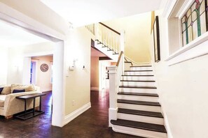 Interior - Historic 3Br Home in Heart of SLC, Close to Skiing (Salt Lake City)