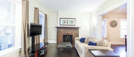 TV, Hulu, streaming services