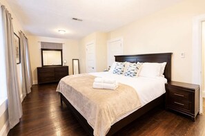 Unclassified image, 3 of 28, button