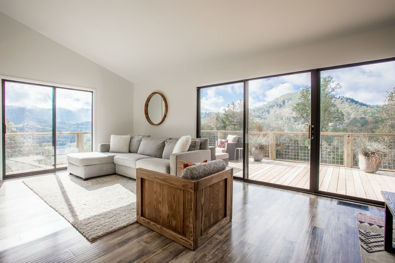 Smoky Mountain Moondance; Contemporary gem, just outside Downtown Bryson City; Nantahala River