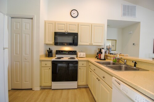 North Foxrun Terrace Villa 1512