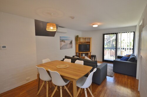 Riverview Holiday Apartment 102 - 1st Floor - Kalbarri, WA