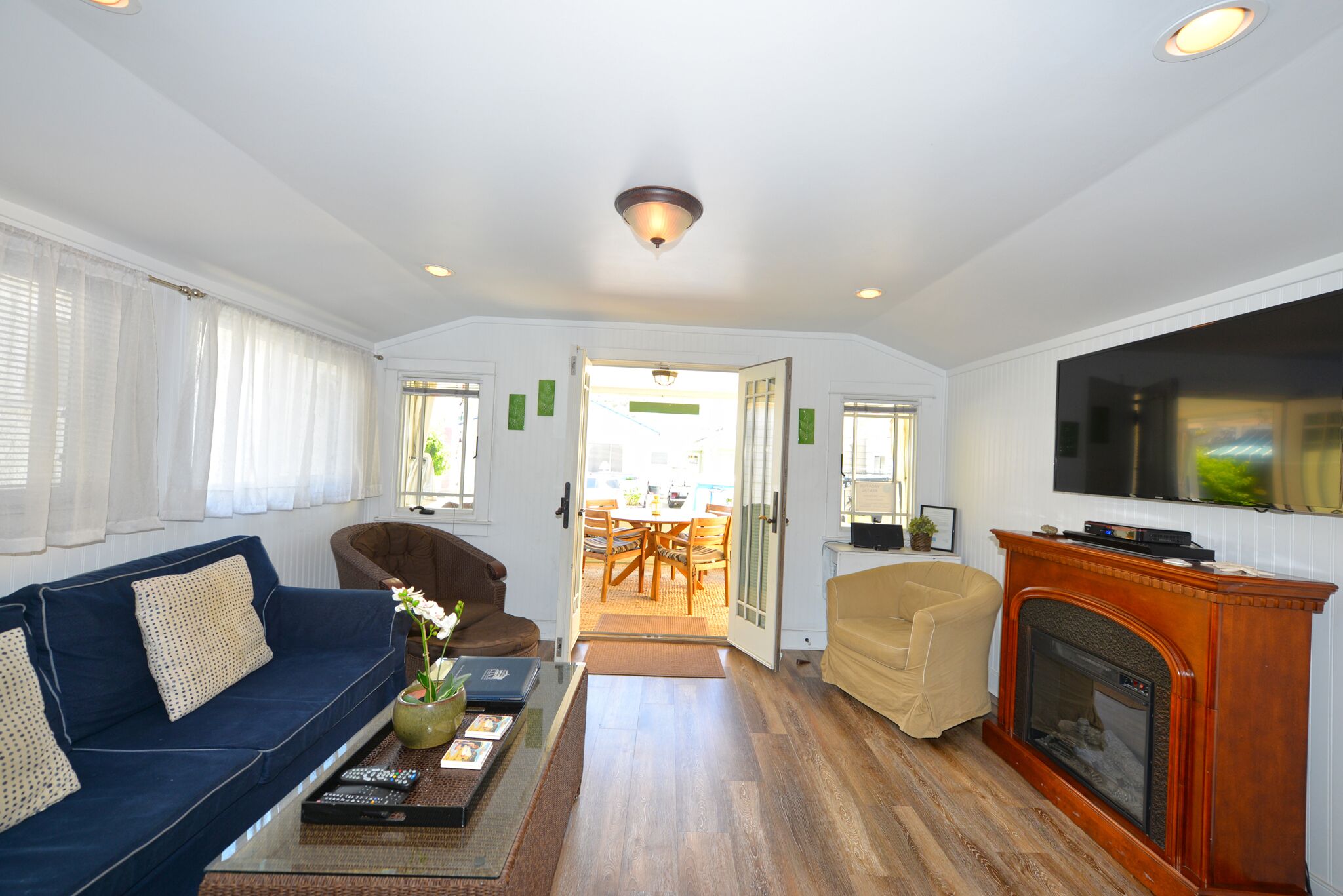 234cl: Fairweather Cottage, 2 Blocks From Beach, Cute Porch, Fireplace, Wifi - 2 - Avalon, CA
