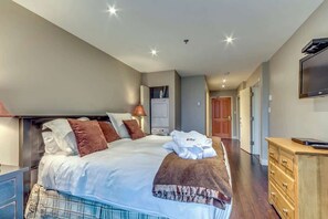 3 chambres, fer et planche à repasser, Wi-Fi gratuit, draps fournis