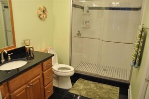 Hair dryer, towels