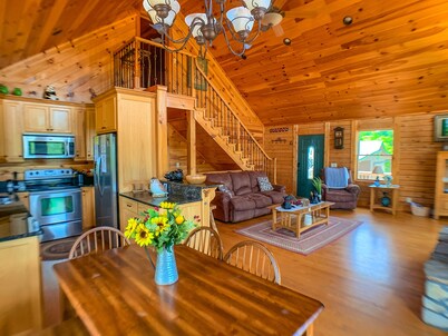 Cozy Cabin with Wi-Fi & Views @ Over the River