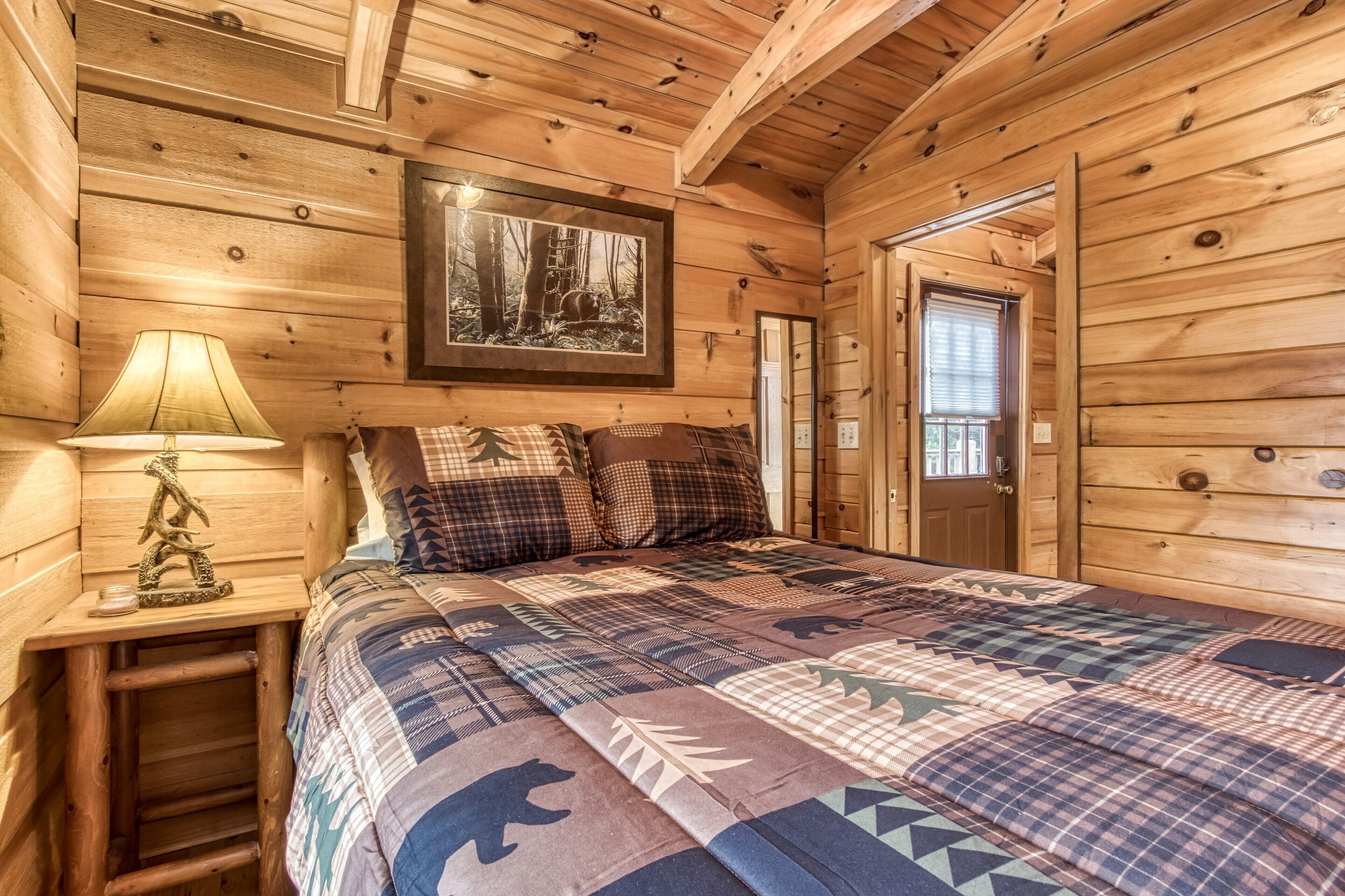 Almost Camping - Grand Views! Paved area for walks, excellent for couples.