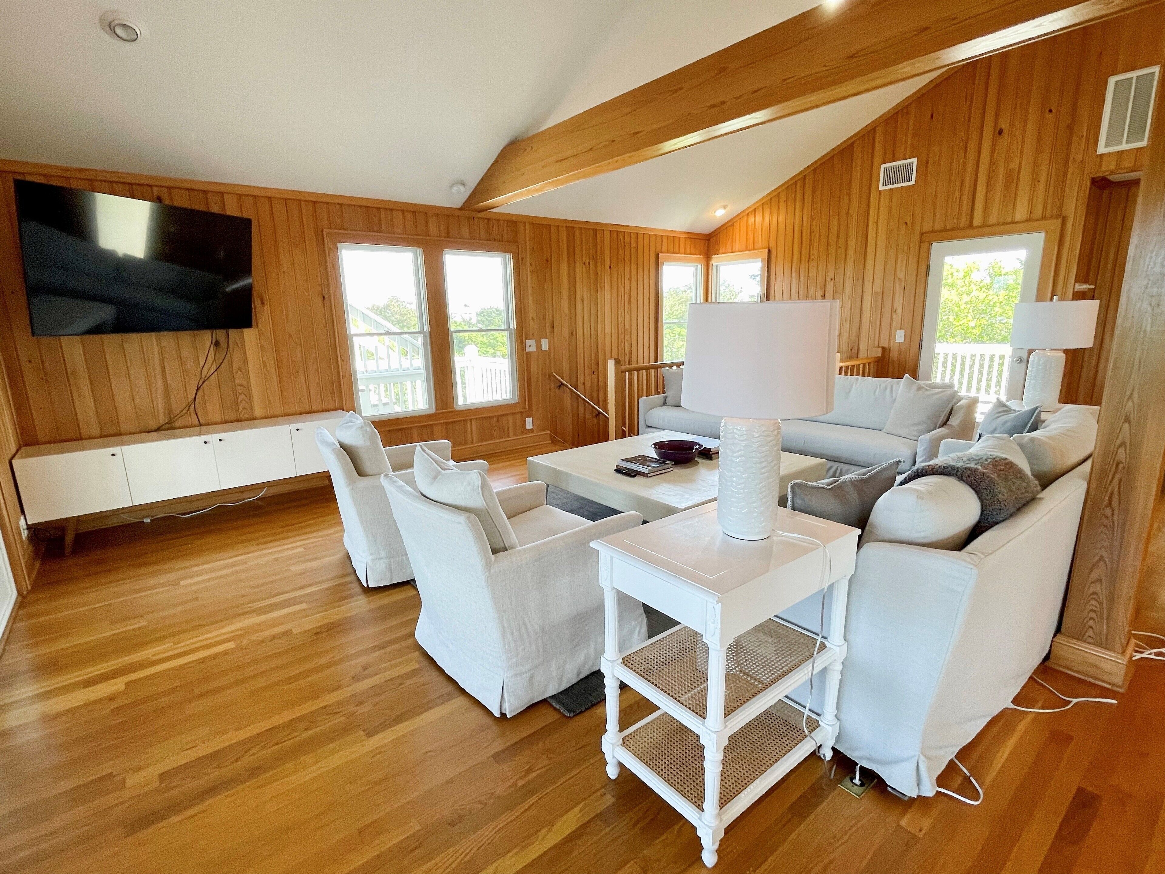 Savanna: Enjoy Fantastic Views Off The Roof Top Deck. - Ocracoke, NC