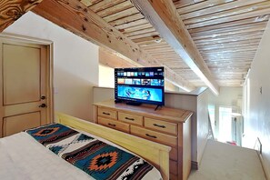1 bedroom, iron/ironing board, travel cot, WiFi