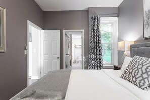 1 chambre, fer et planche à repasser, lit parapluie, Wi-Fi gratuit