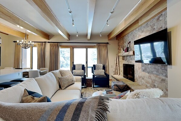 TV, fireplace, DVD player, ping pong