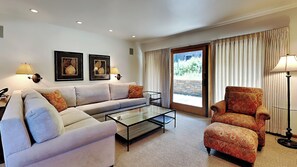 TV, fireplace, DVD player, ping pong