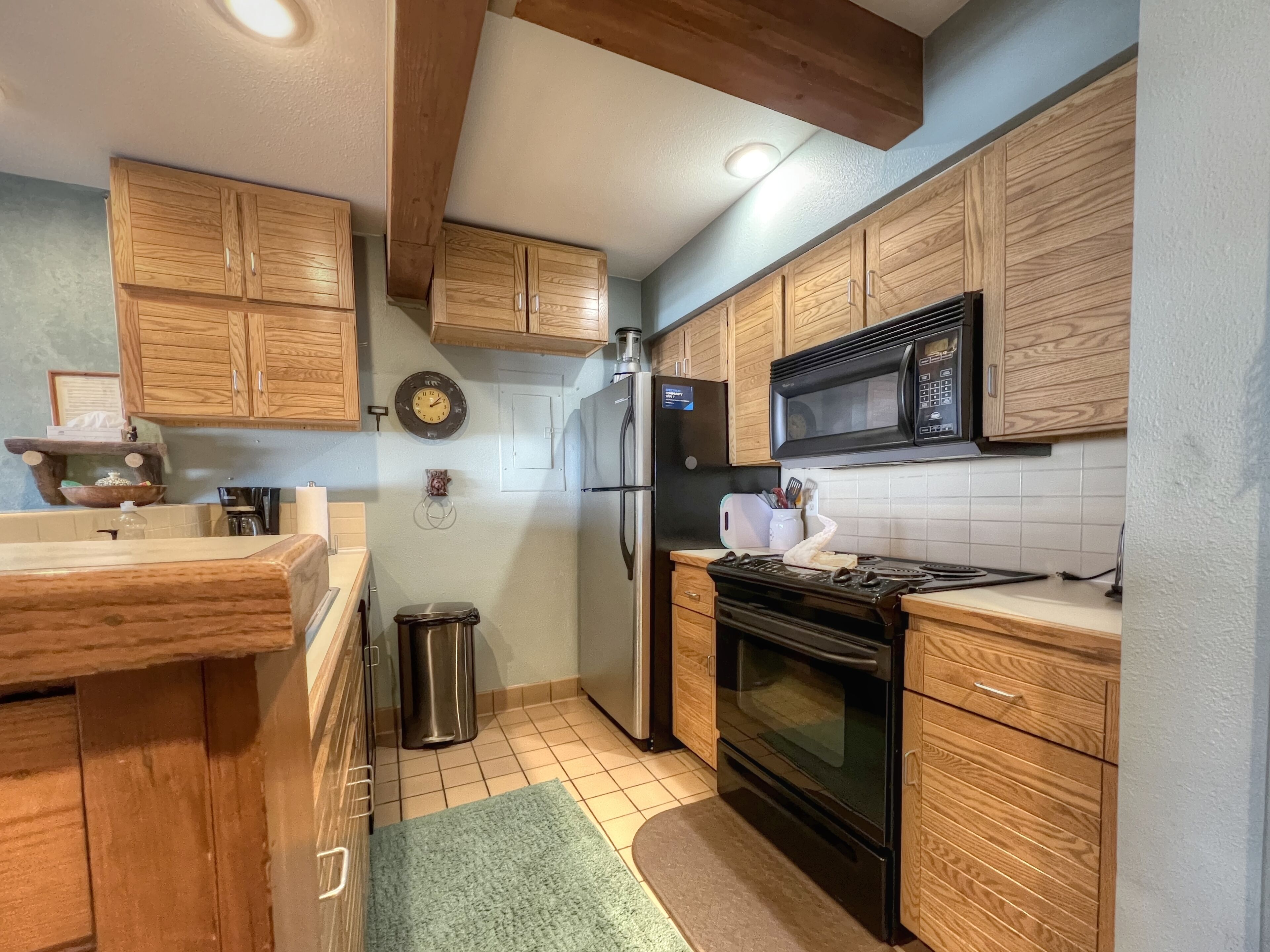 Walking Distance to the Lift! With Hot Tub!