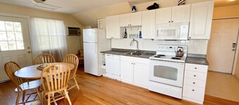 Harbor III: Views of the lighthouse and Silver Lake.
