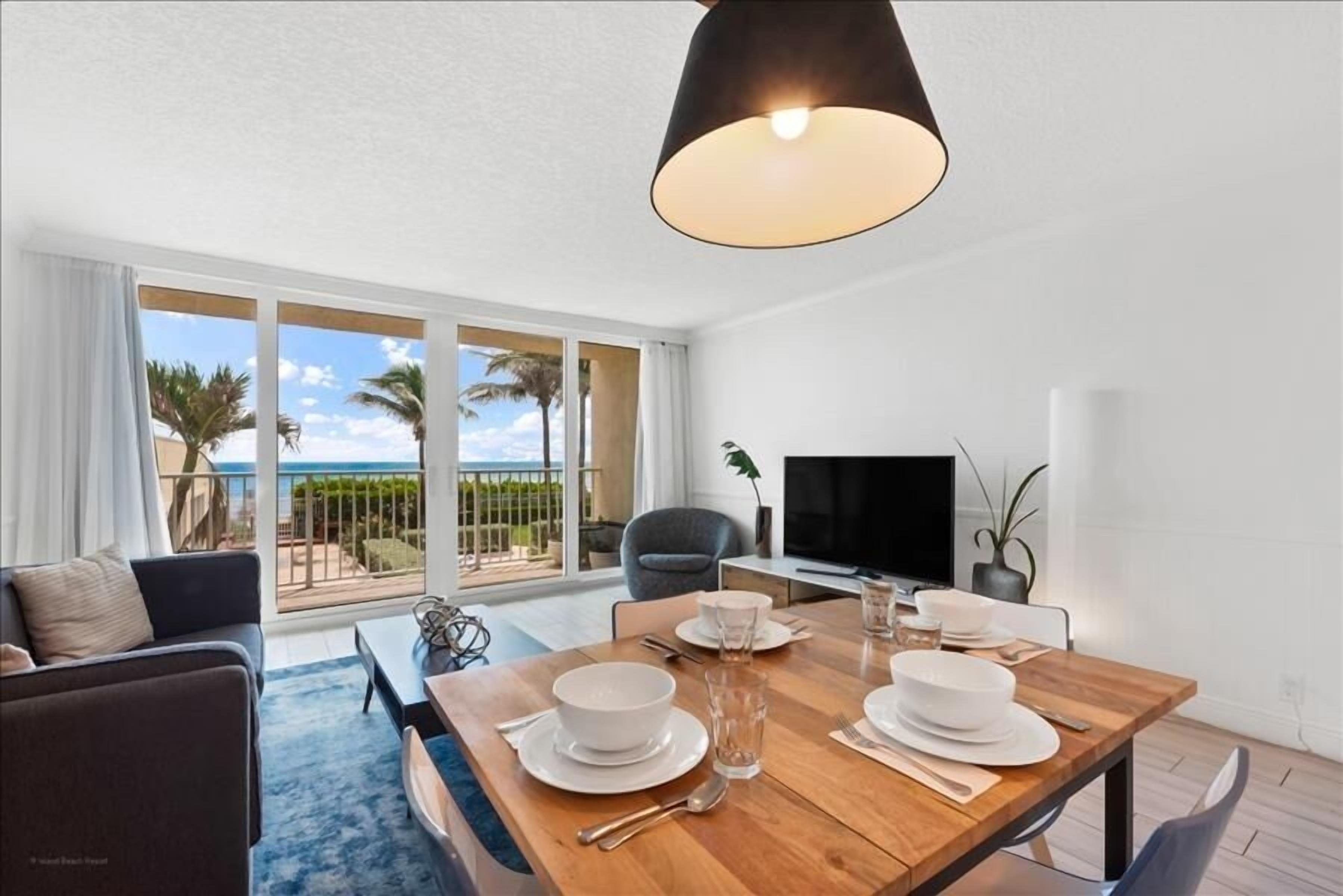 Beach Condo/ High-End Finishes/ Island Beach Resort/ No Cleaning Fee/ Condo 201