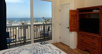 227BB: Modern Town Home in the Heart of Avalon, Dual Master Suites, **VIEWS** -