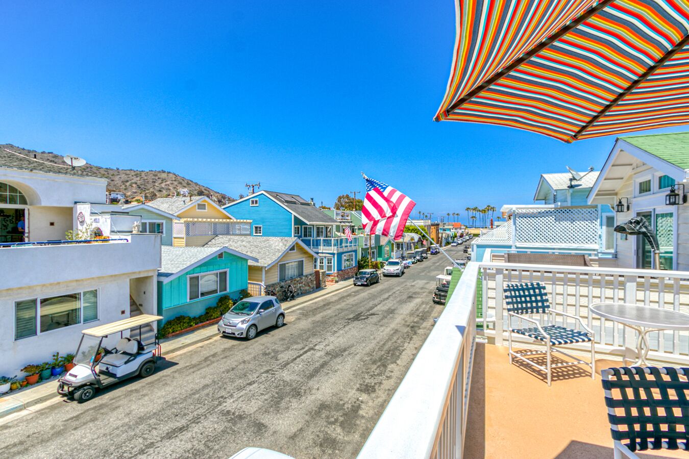 324D: Well-appointed Two Story Home + Ample Deck + WIFI + New Carpet - 324 Desca