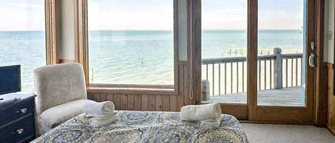 3 bedrooms, internet, bed sheets
