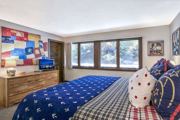 Unclassified image, 1 of 18, button