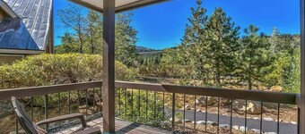 Warm & Cozy Squaw Valley Condo close to Ski Resort