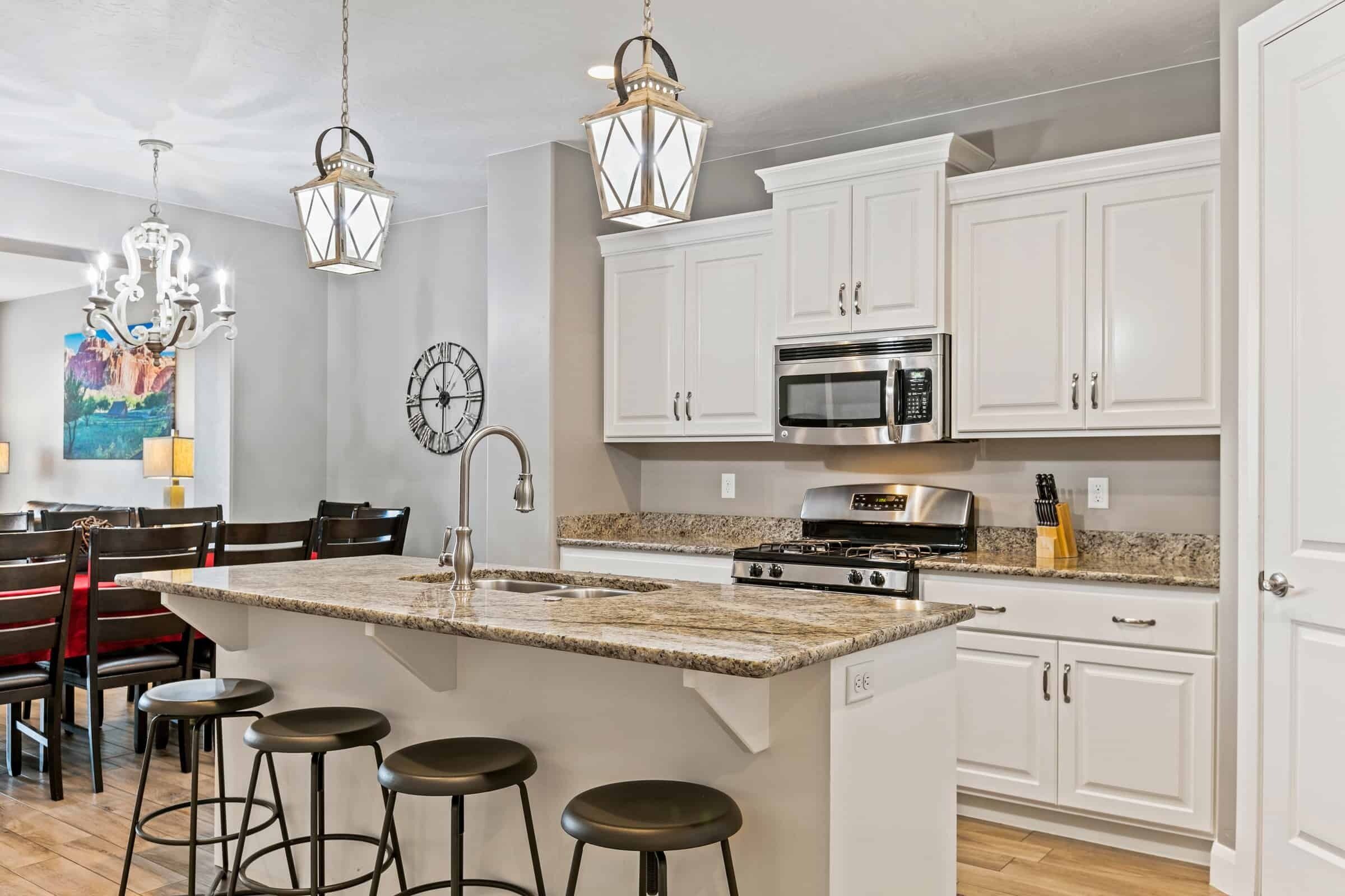 Pride of the Ledges GORGEOUS VIEWS, Xbox, and 2 pools!