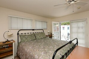 3 bedrooms, iron/ironing board, travel crib, WiFi