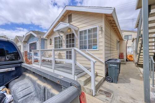 Gemütliches 1 Zim Cottage.  Minuten vom Strand, Restaurants und Geschäften!