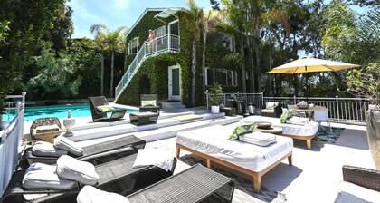 3 BEDROOM Penthouse VILLA - VIEWS POOL and OUTDOOR LOUNGE