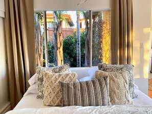 3 bedrooms, desk, free WiFi, bed sheets