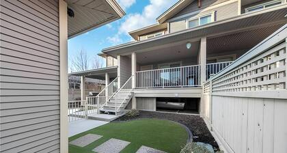 4 Bedroom Townhouse Downtown Kelowna