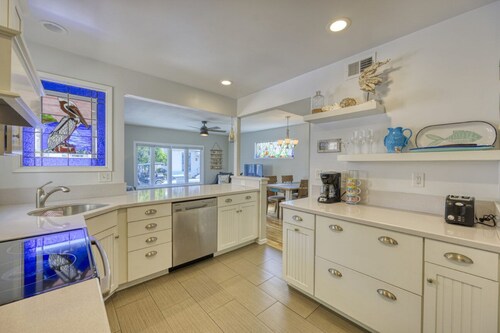 Schönes restauriertes Haus, 2. 5 Blocks von der Innenstadt, WLAN, Grill