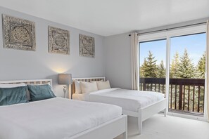 3 chambres, fer et planche à repasser, Wi-Fi, draps fournis