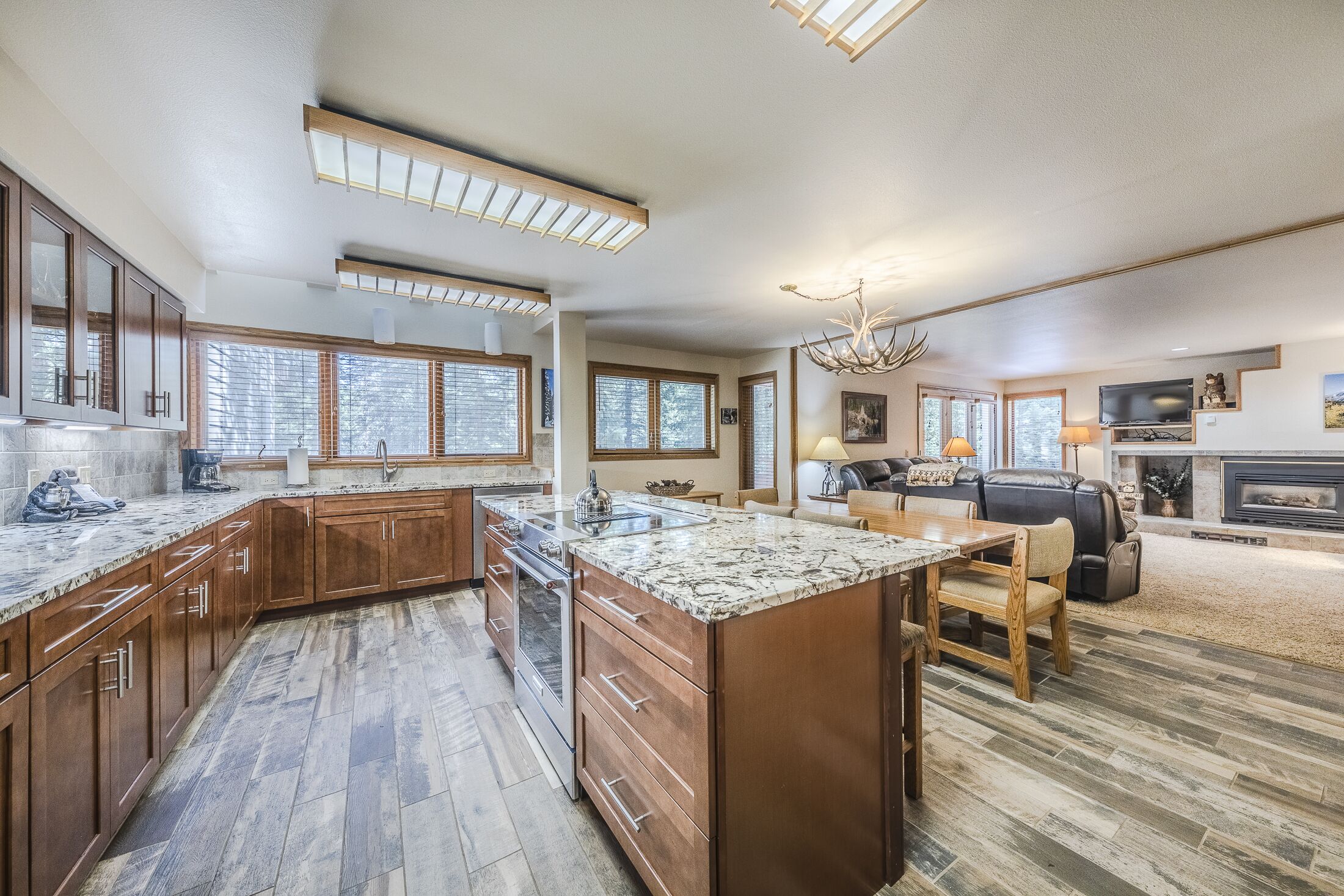 Remodeled Ski In/Ski Out ground floor condo. Access to Pool & Hot Tub